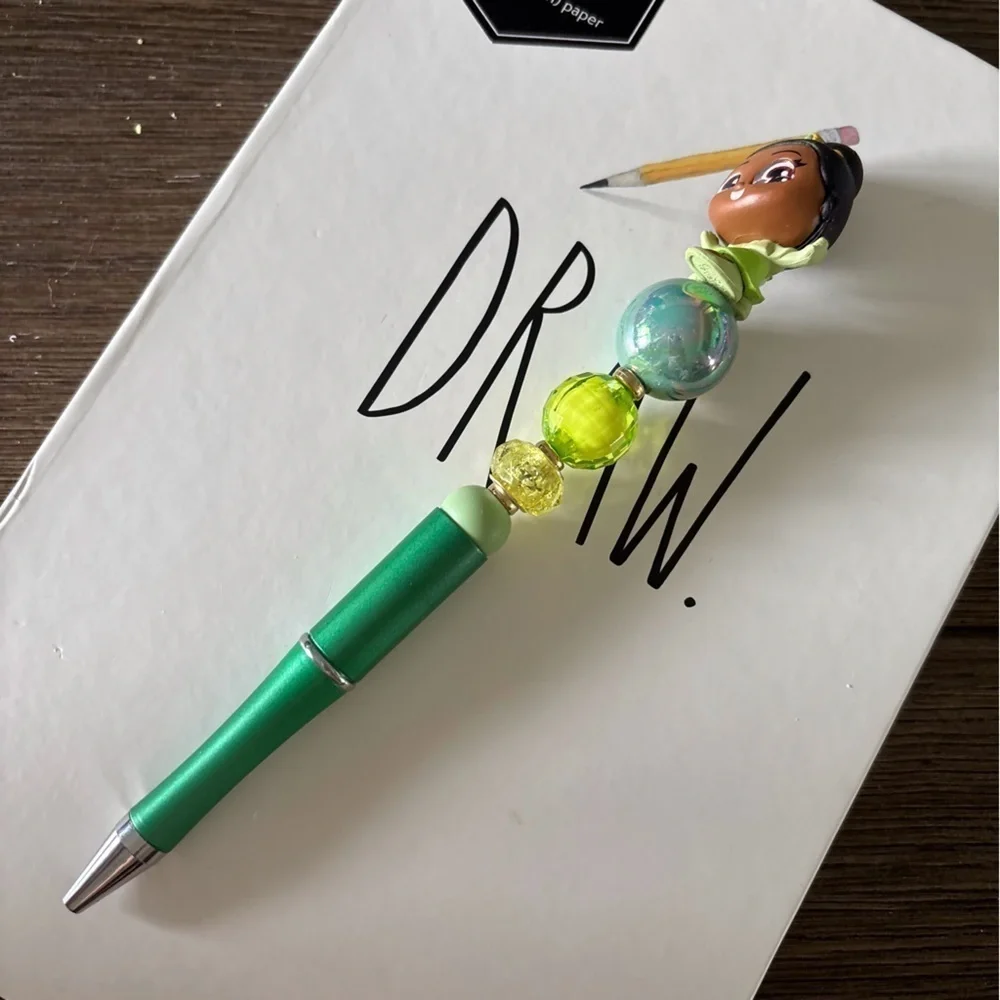 Disney Doorables: The Princess & the Frog: Tiana handmade beaded pen
